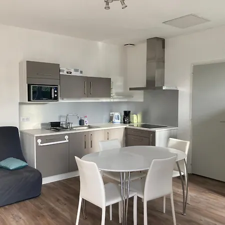 Maisonnette Au Calme Proche Foret Et Bord De Holiday home *